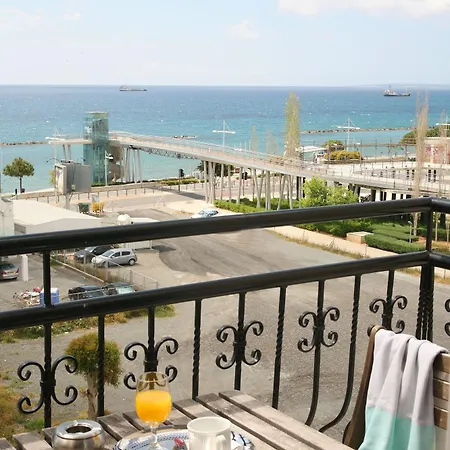 Chrielka Aparthotel Limassol