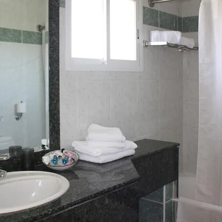 Aparthotel Chrielka Limassol