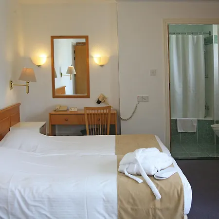 Chrielka Aparthotel