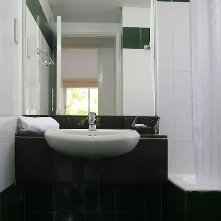 Chrielka Aparthotel