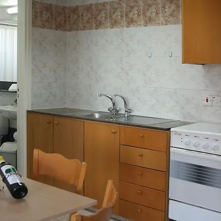 Aparthotel Chrielka 3*