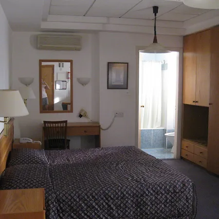 Chrielka Aparthotel Limassol