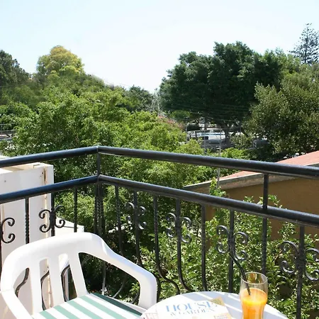Aparthotel Chrielka Limassol